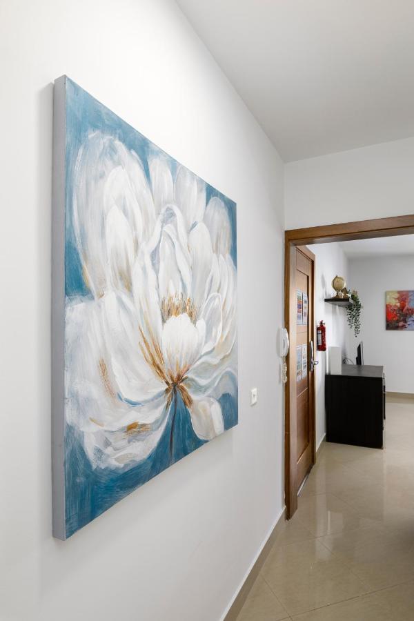 Hilltop Apartments - Stylish Comfort Living Close To The Sea, Bugibba خليج سانت بول المظهر الخارجي الصورة